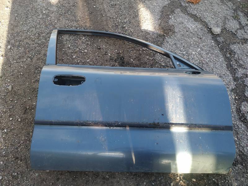 MELYNOS Mitsubishi Carisma 1997 Etuovi - EDESSÄ OIKEALLA