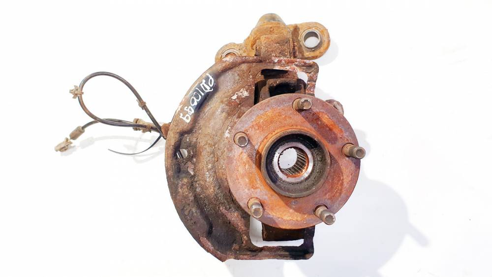 Nissan Primera 2003 Steering knuckle - FRONT RIGHT