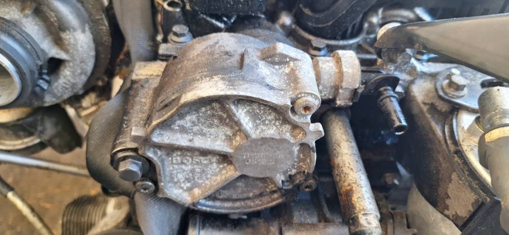 D1562B Volvo C30 2008 Brake Vacuum Pump