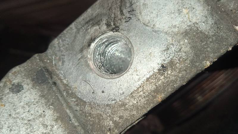 03G199207E Volkswagen Passat 2006 Variklio kronsteinas ir Greiciu dezes kronsteinas - Thumbnail 5