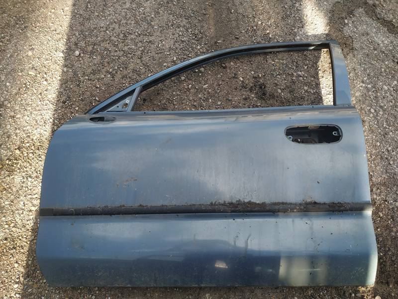 MELYNOS Mitsubishi Carisma 1997 Etuovi - EDESSÄ VASEMMALLA