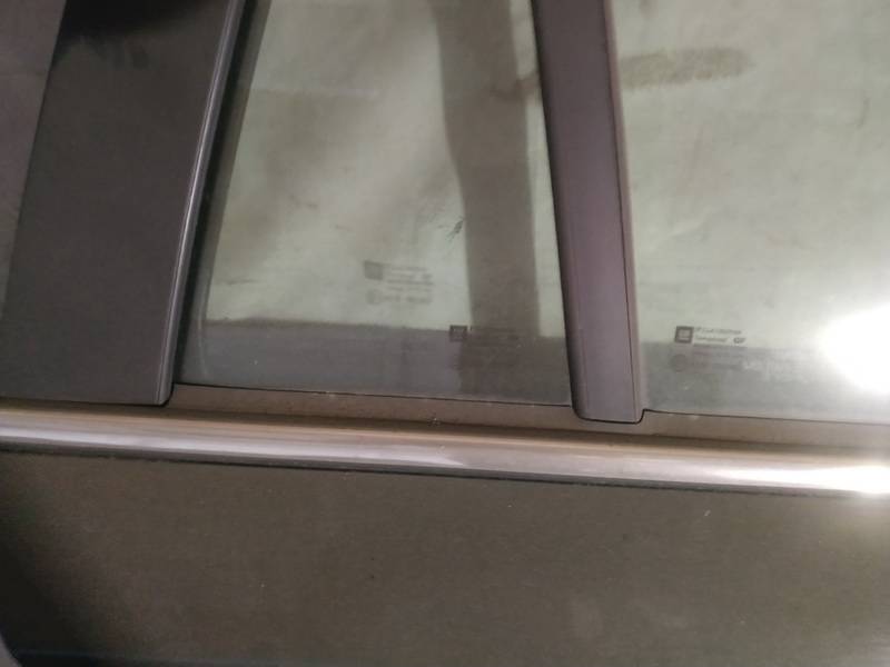 Opel Astra 2004 Listwa szyby drzwi - TYLNE PRAWE - Thumbnail 2