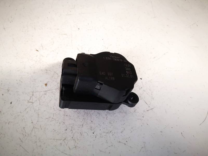 1S7H19E616AA Ford Mondeo 2001 Heater Vent Flap Control Actuator Motor