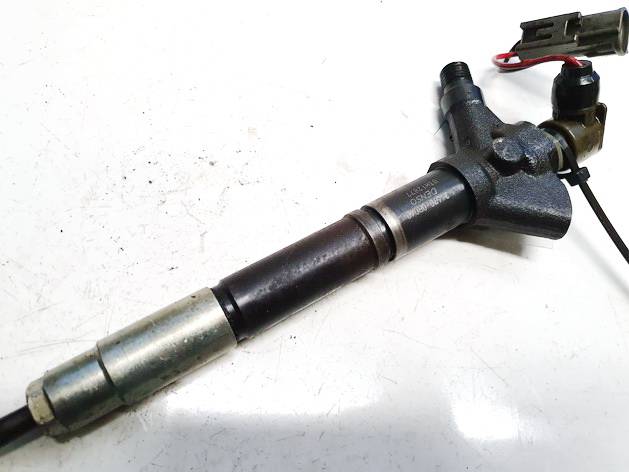 236700R040 Toyota Corolla Verso 2006 Kuro purkstukas (forsunke)