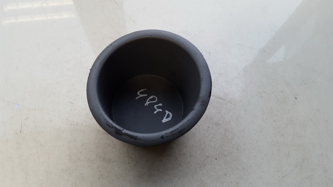 G06M21U31149 Ford Galaxy 2007 Krūžu turētājs