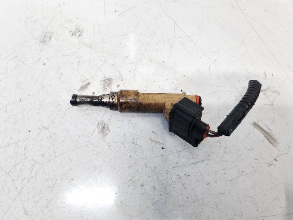 2325037010 Toyota Auris 2008 Kuro purkstukas (forsunke)