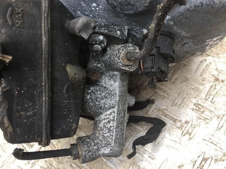 Mercedes-Benz E-CLASS 2000 Hauptbremszylinder Ausgleichsbehälter