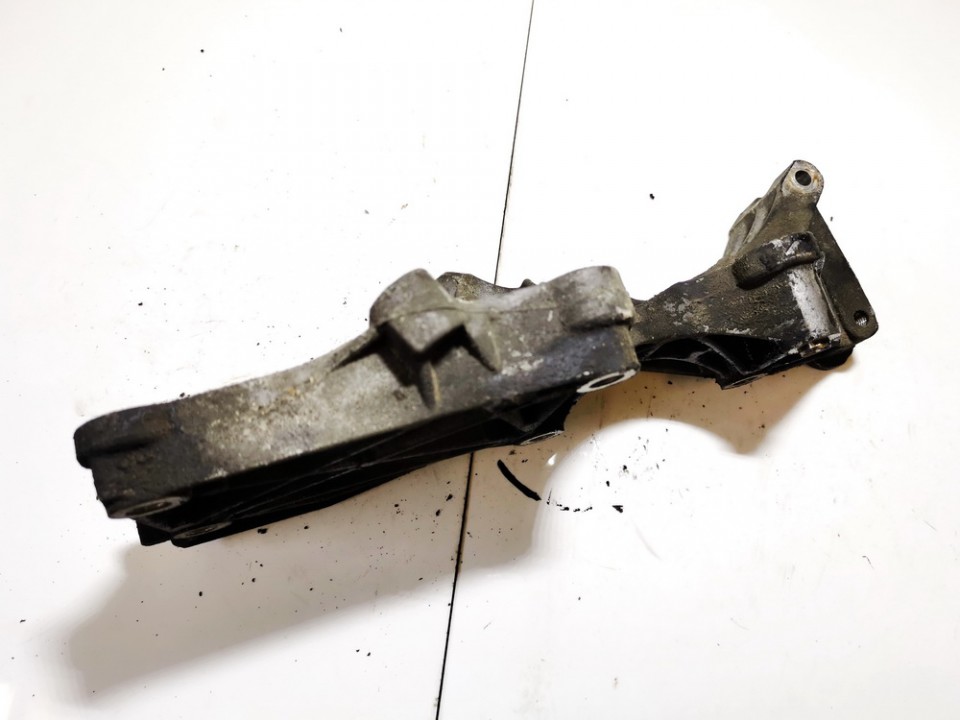 03G903143A Audi A3 2003 Variklio kronsteinas ir Greiciu dezes kronsteinas - Thumbnail 3