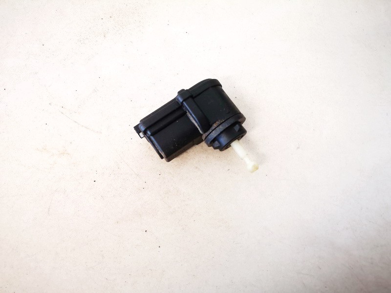 1J0941295B Volkswagen Polo 2000 Headlighth Levell Range Adjustment Motor