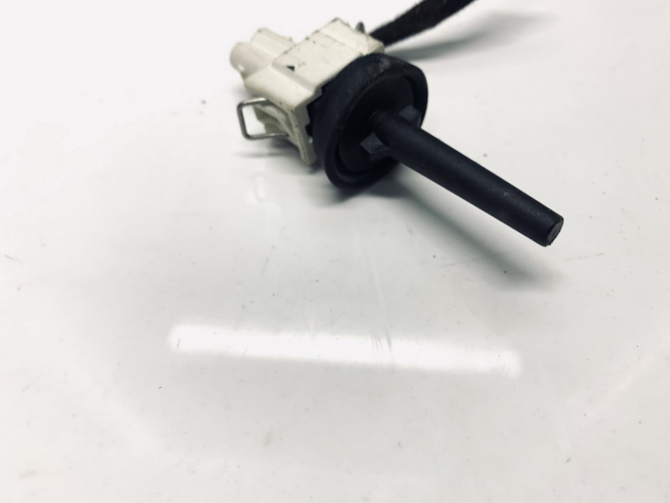 4a0820539 used Intake Air Temperature Sensor (Cabin Air Temperatur) Volkswagen Passat 1998 1.9L