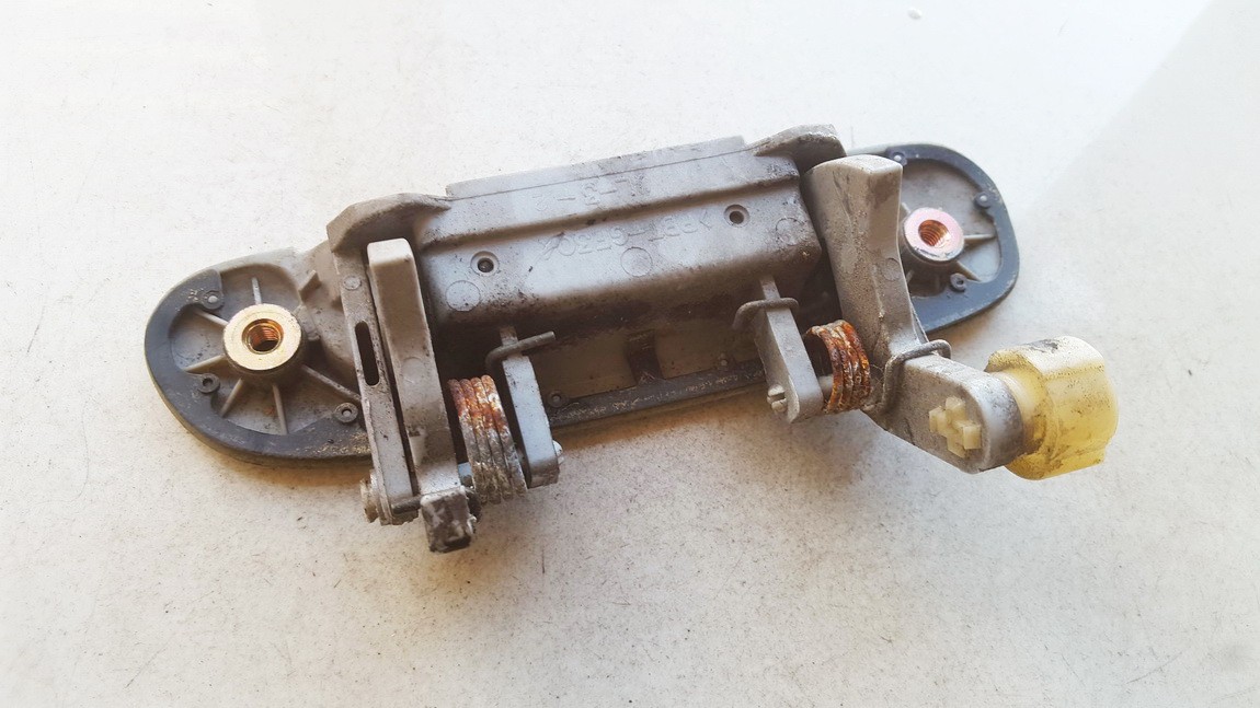 Mazda Premacy 2003 Zewnętrzna klamka drzwi - TYLNE LEWE - Thumbnail 2