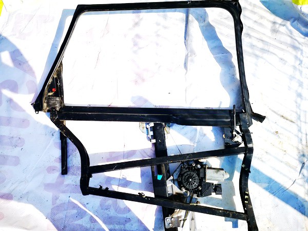 Audi A6 1998 Türfensterrahmen - hinten links - Thumbnail 2