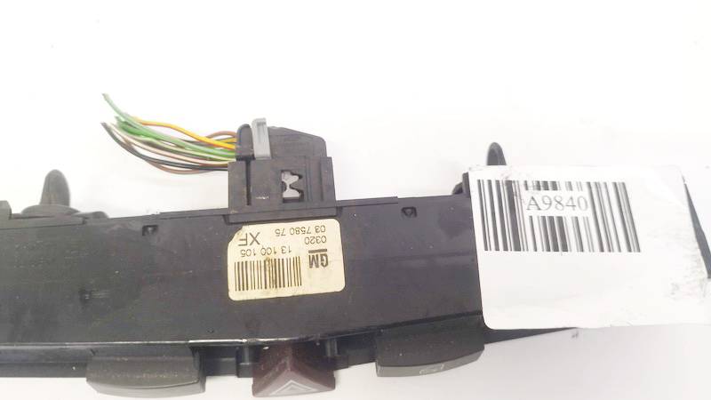 13100105XF Opel Astra 2005 Hazard switch - Thumbnail 2