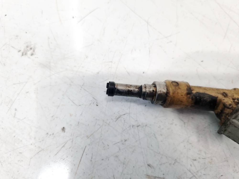 2325037010 Toyota Auris 2008 Kuro purkstukas (forsunke) - Thumbnail 2