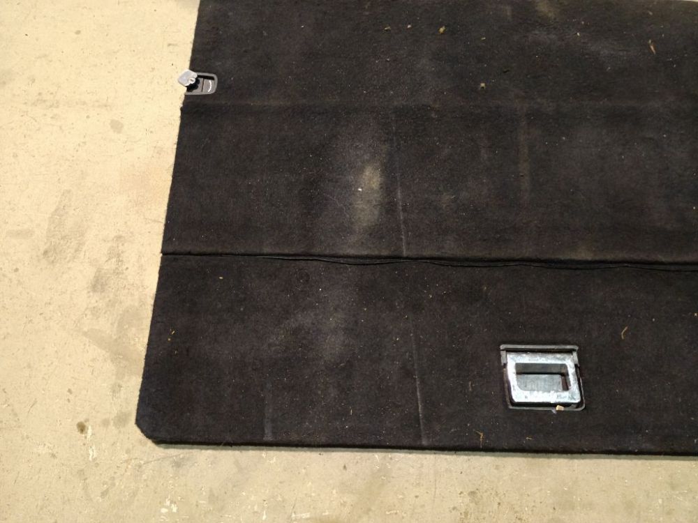 Audi A6 1997 Alfombra revestimiento del maletero-compartimiento de carga - Thumbnail 2