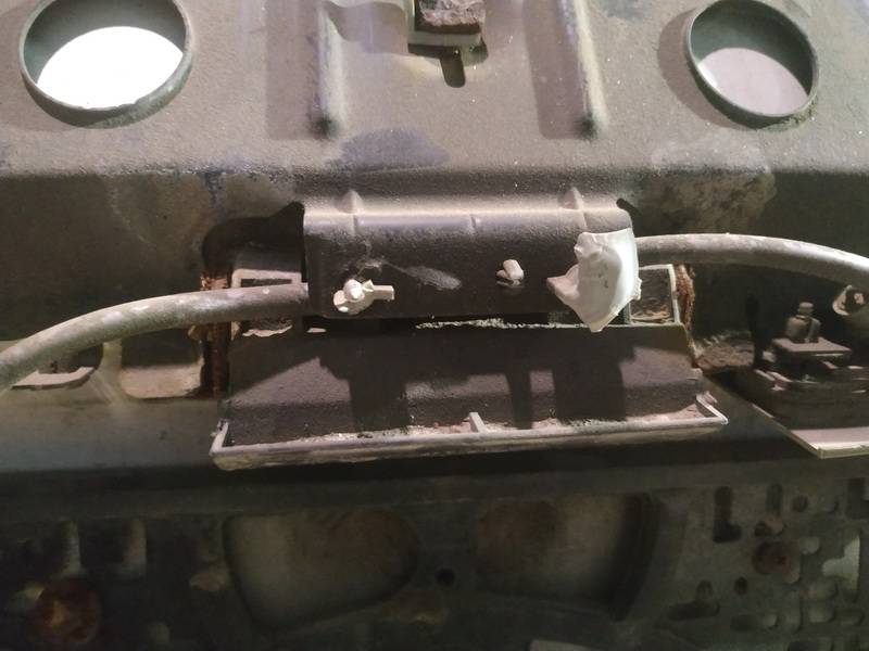 Subaru Legacy 2005 Galinio dangcio atidarymo rankenele isorine  (mikrikas) G. - Thumbnail 2