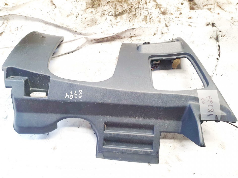 68106AV700 Nissan Primera 2003 Interior trim