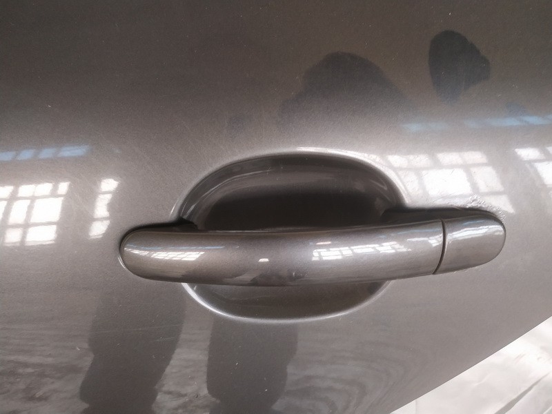 Skoda Superb 2004 Duru isorine rankenele G.K.