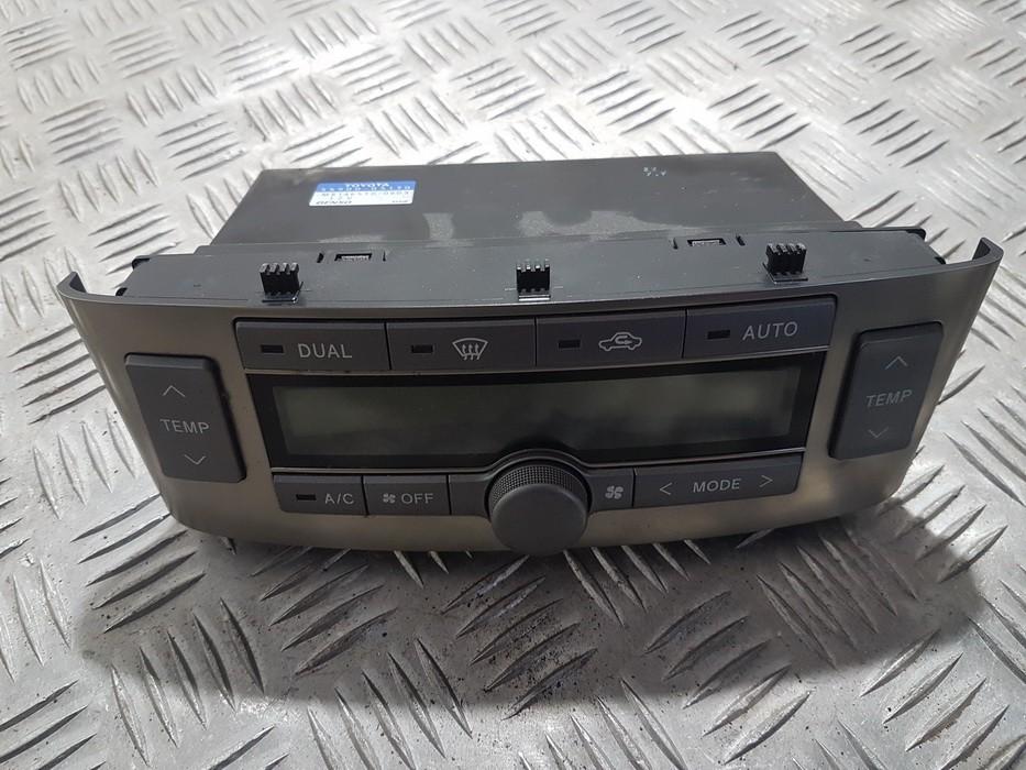 5590205060G Toyota Avensis 2004 Climate Control Panel (heater control switches)
