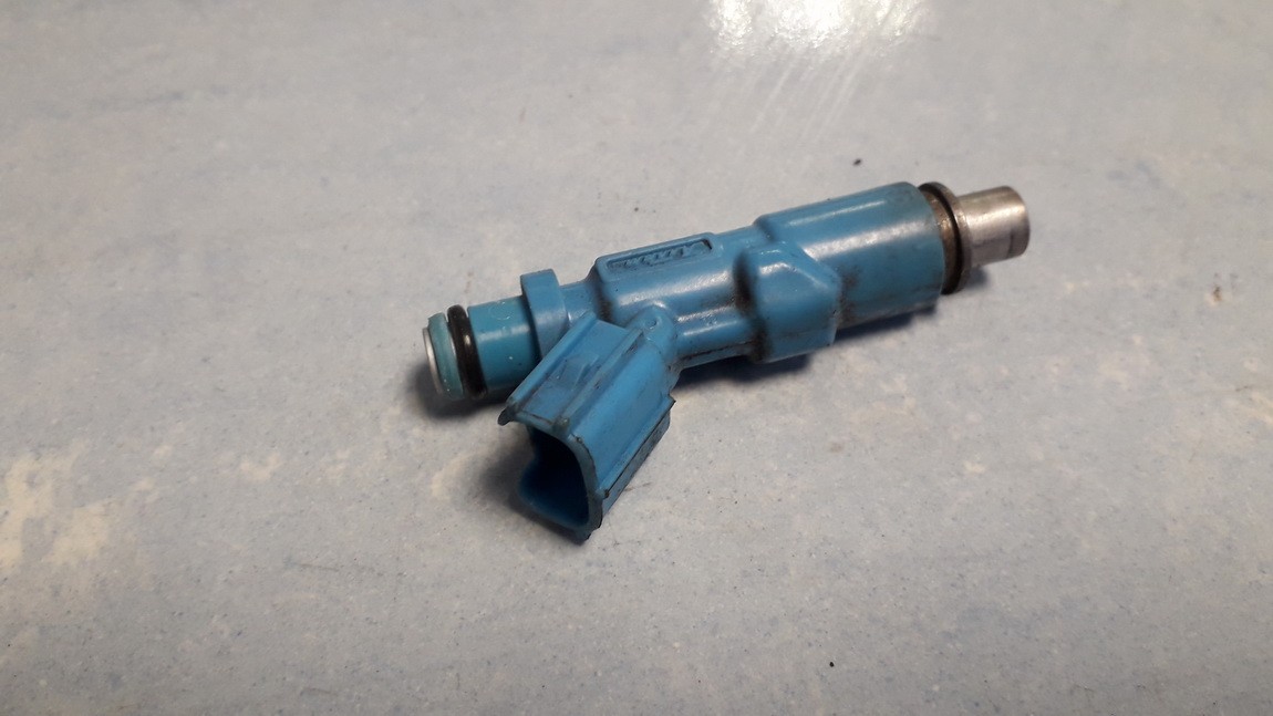 2325023020 Toyota Yaris 2006 Injecteur