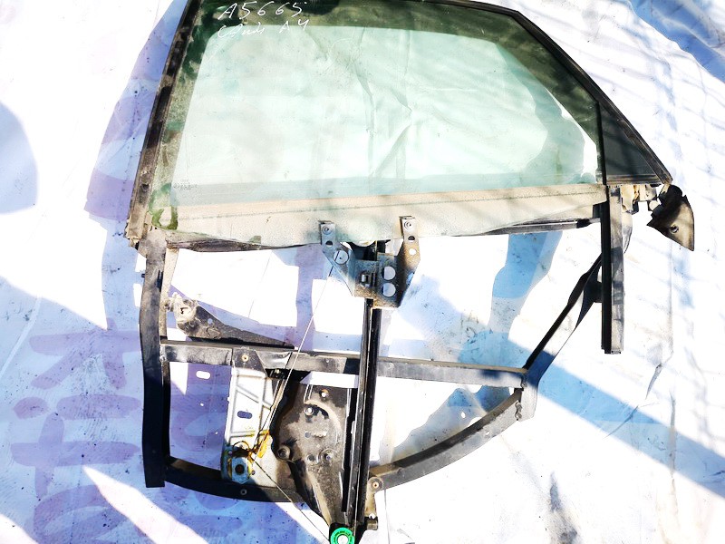 Audi A4 1995 Ościeżnica drzwi - TYLNE LEWE