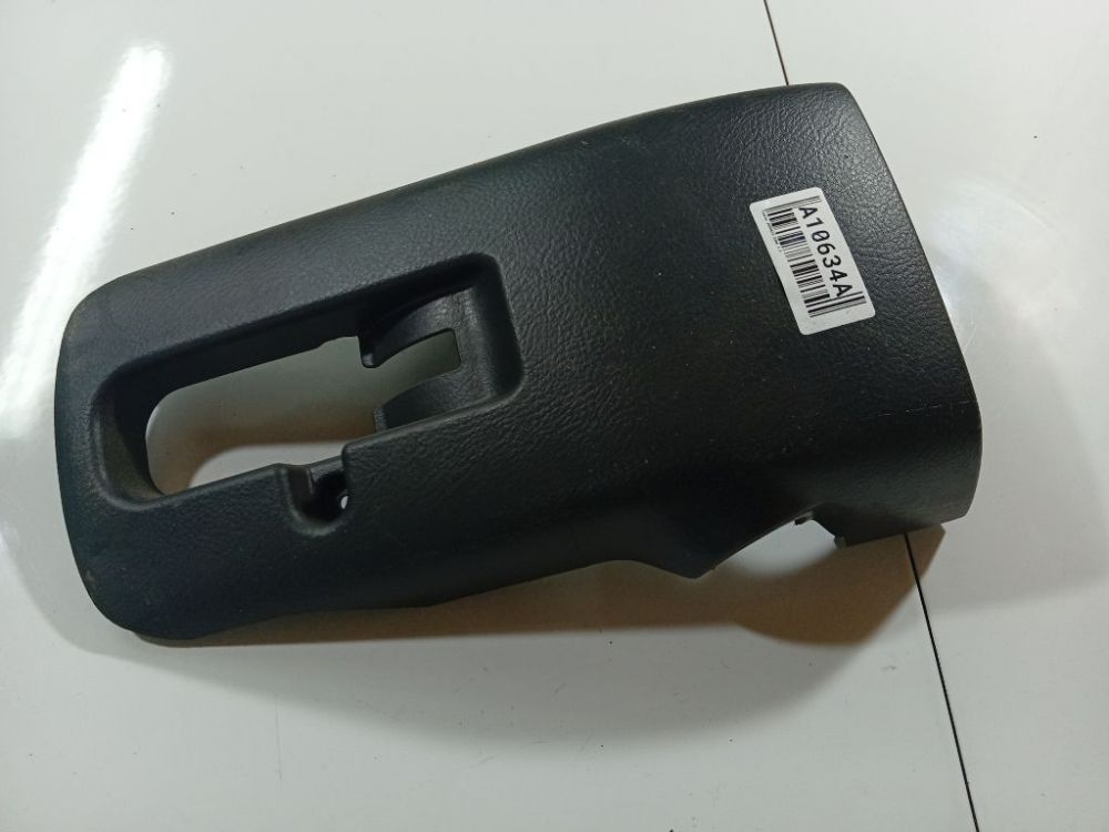 4502405020 Toyota Avensis 2006 Steering Column Cowl Trim Panel Bottom