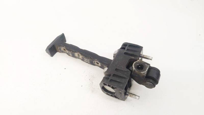 C8P5D Volvo V60 2015 кронштейны двери - передний левый