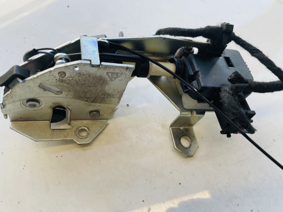 7L0827506E Volkswagen Touareg 2008 Trunk Lid Lock Latch - REAR