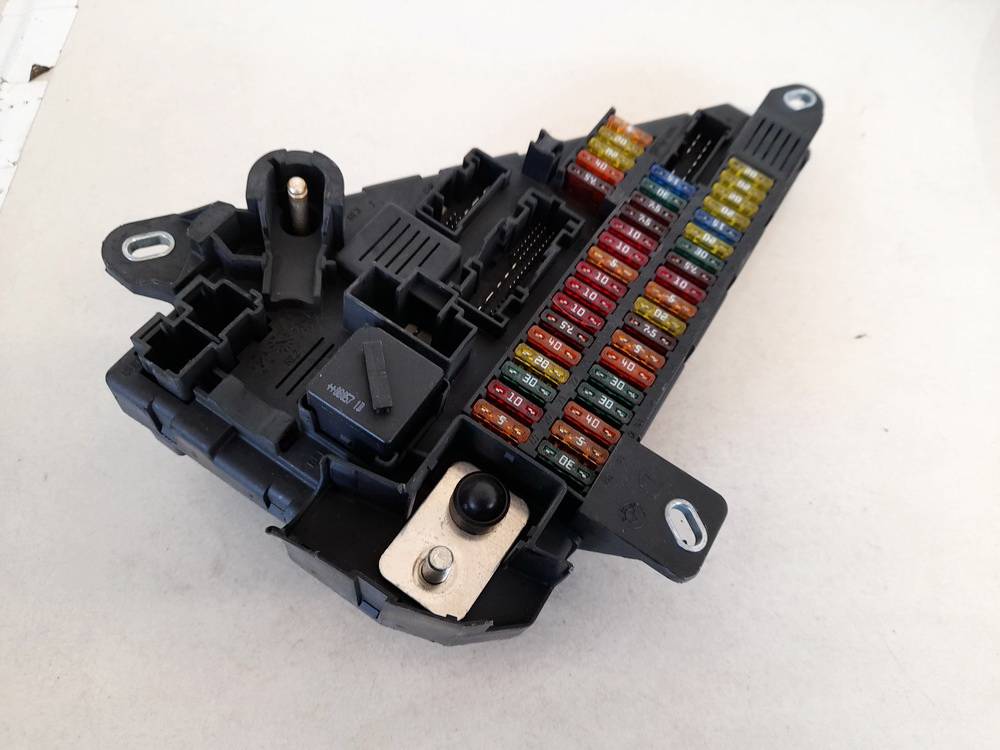690661901 BMW 5-Series 2006 Fuse box - Thumbnail 2