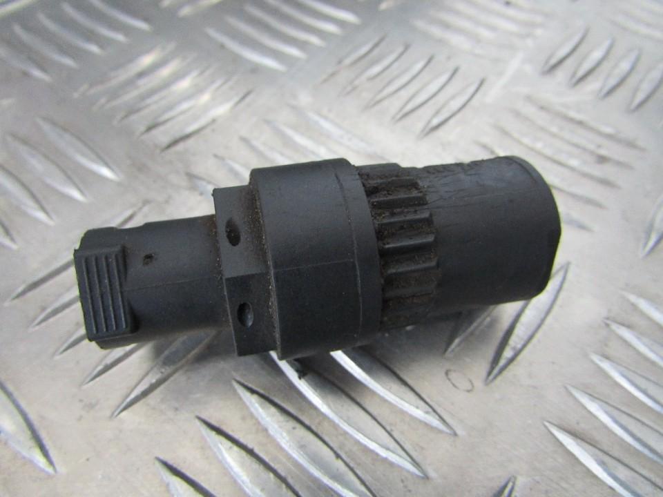 90532632 used Speedometer Sensor (Vehicle Speed Sensor) Opel Corsa 1996