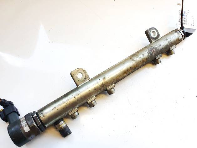 0281002507 Opel Corsa 2007 RAMPA INYECTORA, Juego de inyectores de combustible - Thumbnail 2