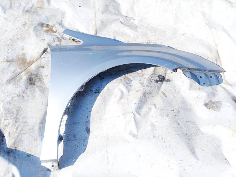 Toyota Avensis 2011 Sparnas P.D.