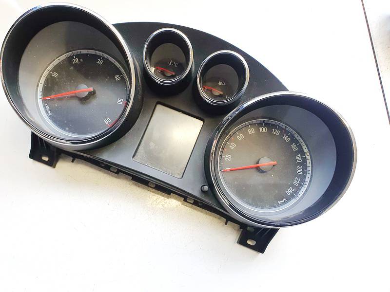 13333344 Opel Insignia 2010 Speedometers - Cockpit - Speedo Clocks Instrument
