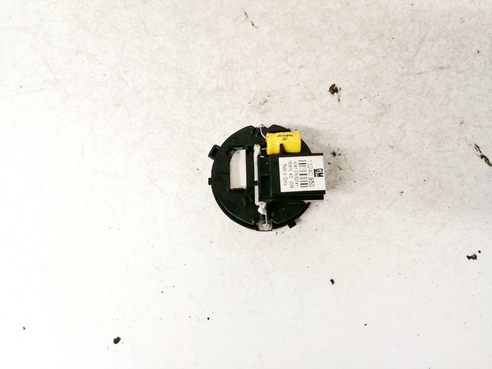 13240950 Opel Insignia 2017 Garso kolonele