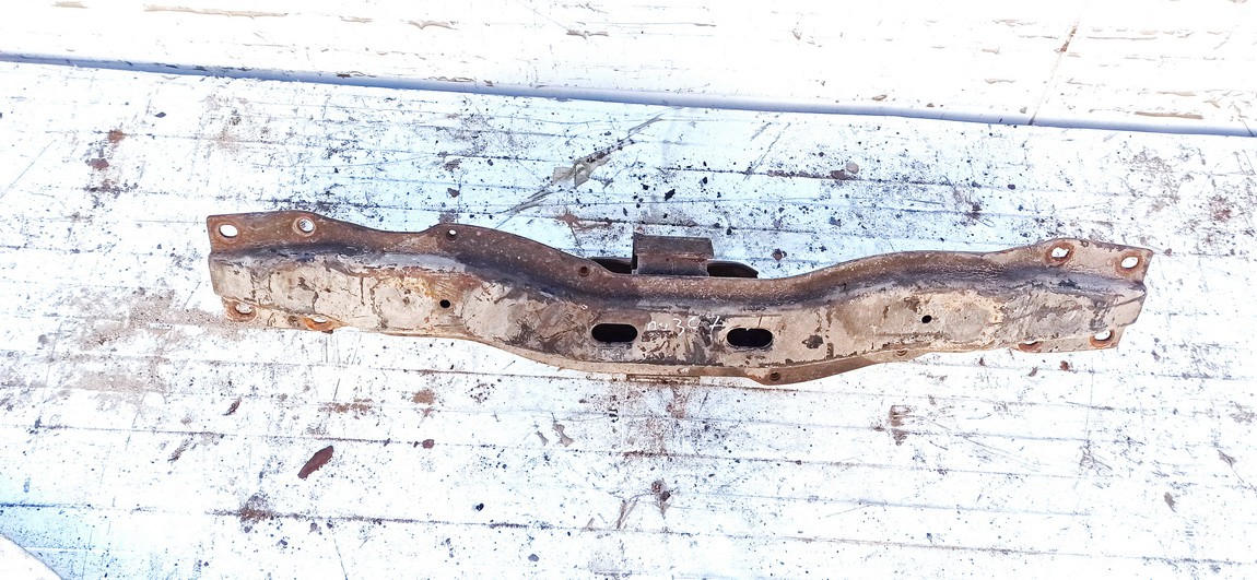 Mitsubishi Pajero 2002 Wzdłużny poprzeczny belka