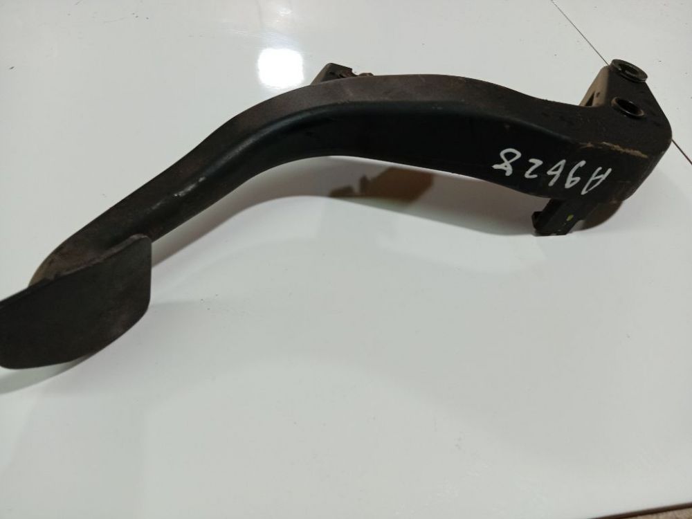 35316 BMW 1-Series 2007 Clutch pedal