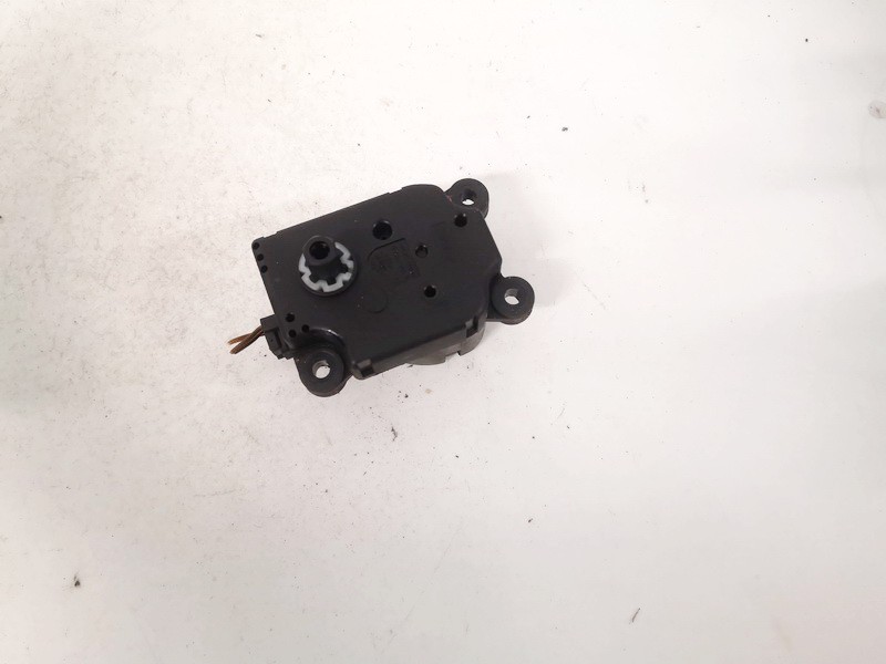 113930072 BMW 3-Series 2001 Sildītāja vārsta motoriņš - Thumbnail 3