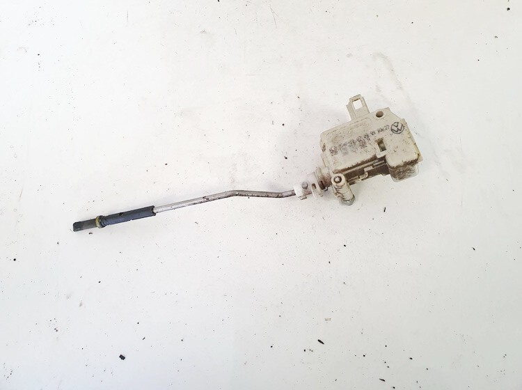 3B0810773A Volkswagen Passat 1999 Fuel Flap Motor