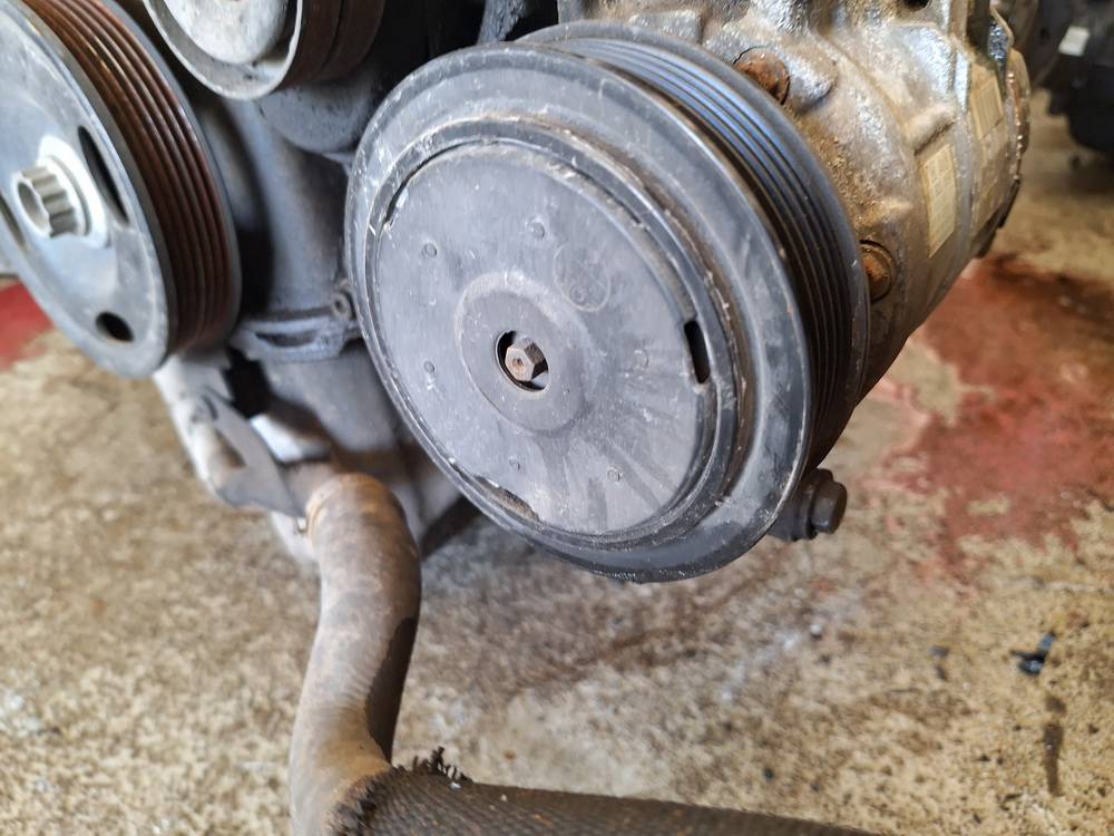 1K0820859T Volkswagen Golf 2008 Ilmastointilaitteen pumppu - Thumbnail 2