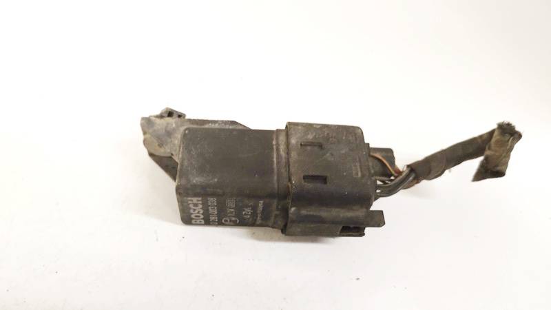 0281003038 Volkswagen Golf 2005 Przekaźnik świec żarowych - Thumbnail 2