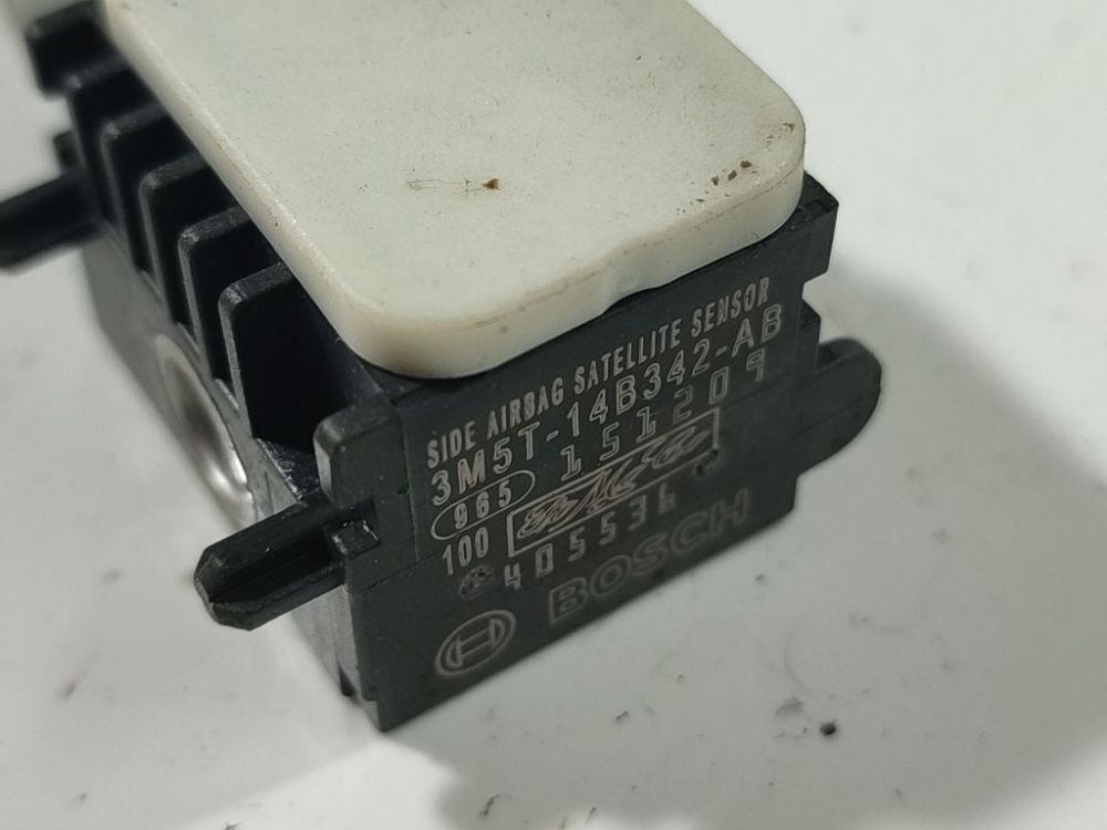 3M5T14B342AB Ford Mondeo 2010 Srs Airbag crash sensor - Thumbnail 3