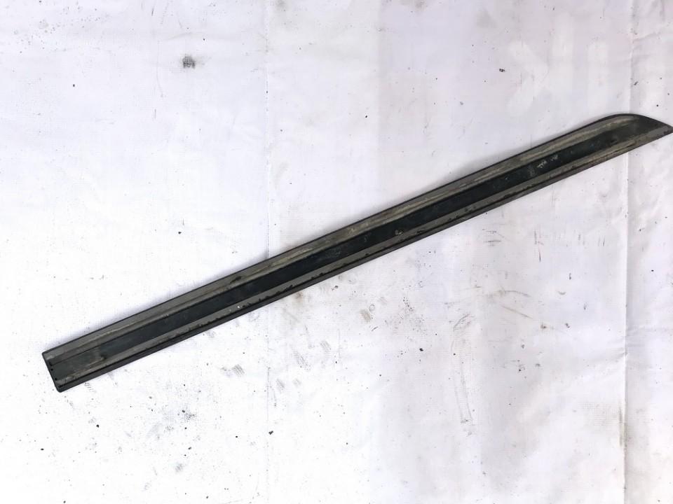 98ABF20938EW Ford Focus 1999 Molding door - FRONT RIGHT - Thumbnail 2