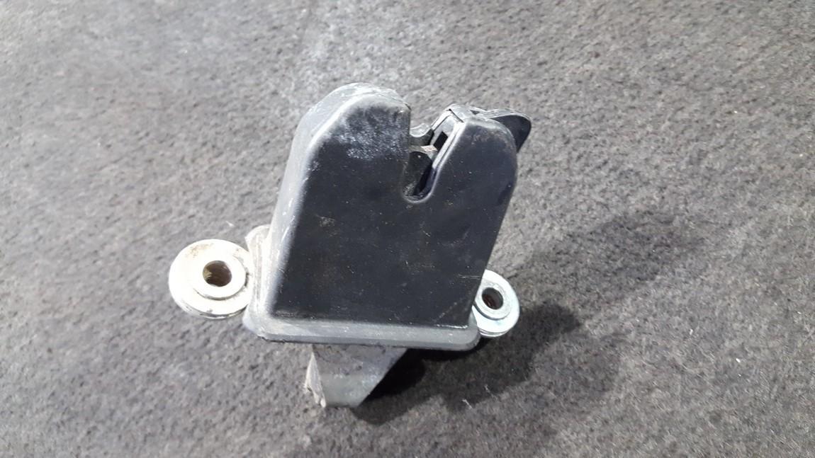 1Z5827501D Skoda Octavia 2010 Galinio Dangcio spyna G. (kapoto)