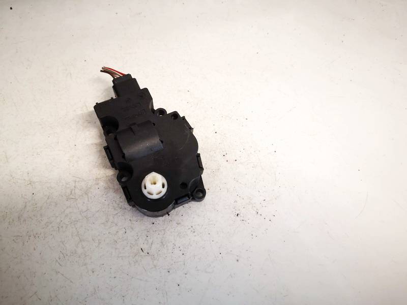 410475520 BMW 5-Series 2012 Sildītāja vārsta motoriņš - Thumbnail 3