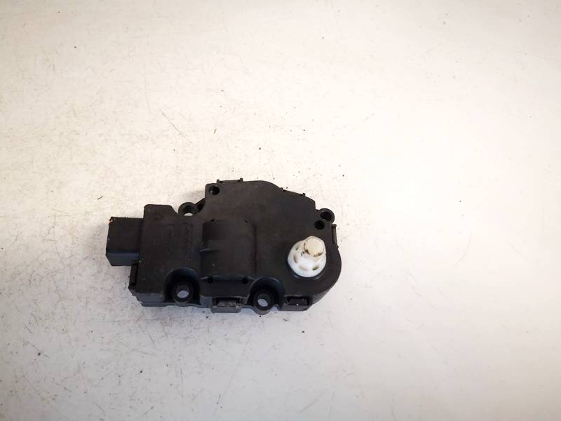 410475520 BMW 5-Series 2012 Sildītāja vārsta motoriņš - Thumbnail 3