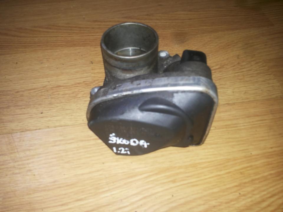 036133062N Seat Ibiza 2004 Suurella Virtaamalla Varustettu Kaasuläpän