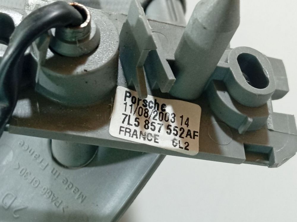 7L5857552AF Porsche Cayenne 2003 Sun Visor, With Light and Mirror and Clip - Thumbnail 4