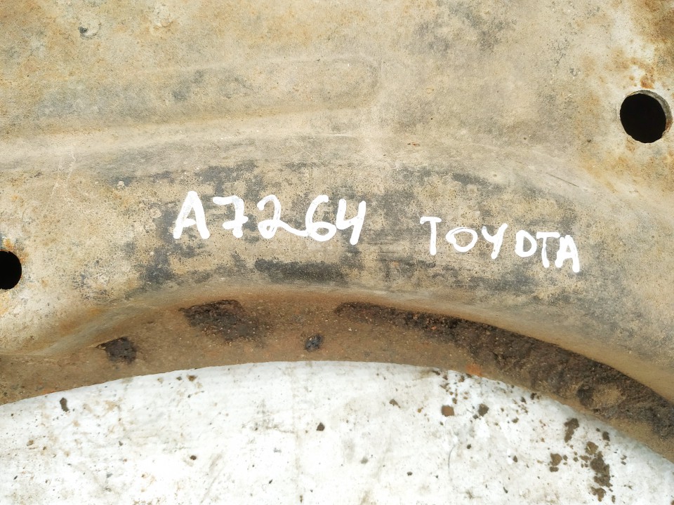 Toyota Avensis Verso 2002 Traversas P. - Thumbnail 3