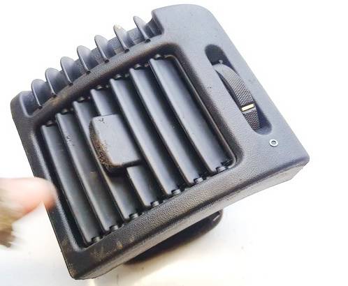 90463809 Opel Vectra 2001 ventilation intérieur