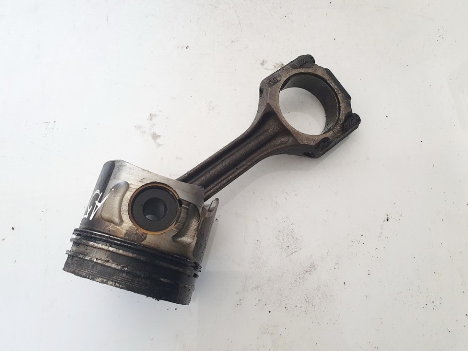 028HE Peugeot Partner 2007 Stumoklis su svaistikliu